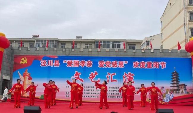 小猫钓鱼游戏龙王版有船